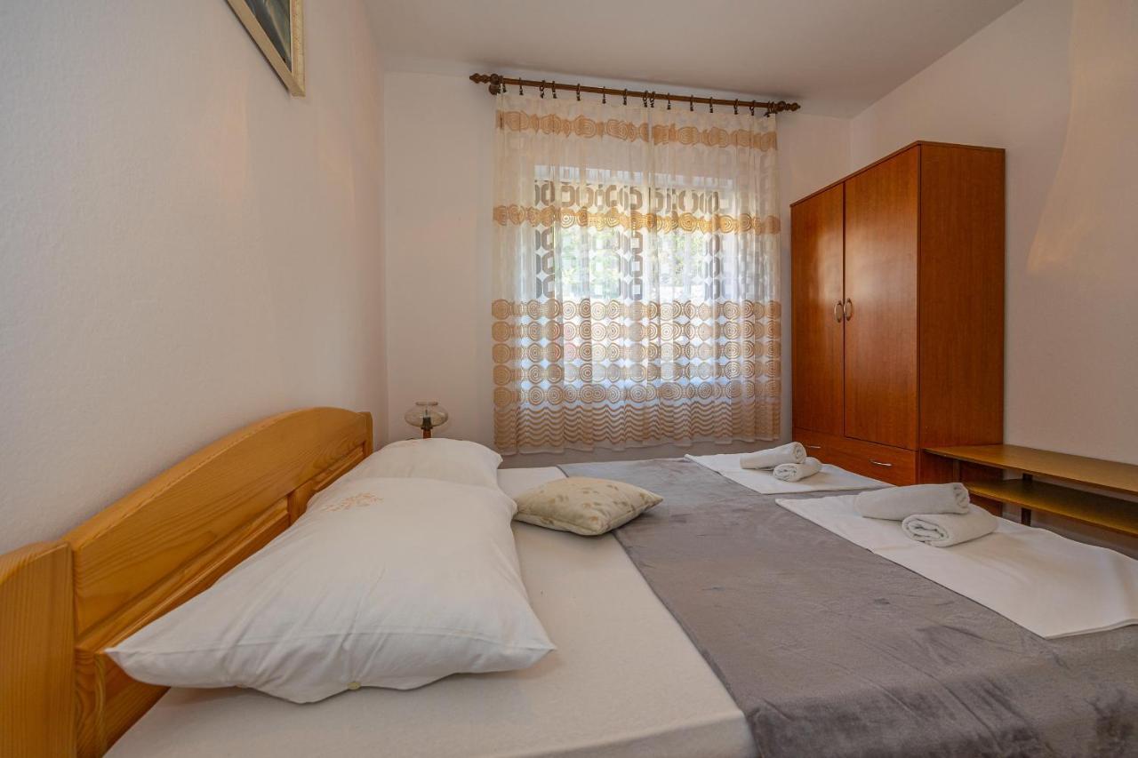 Stefka Apartment