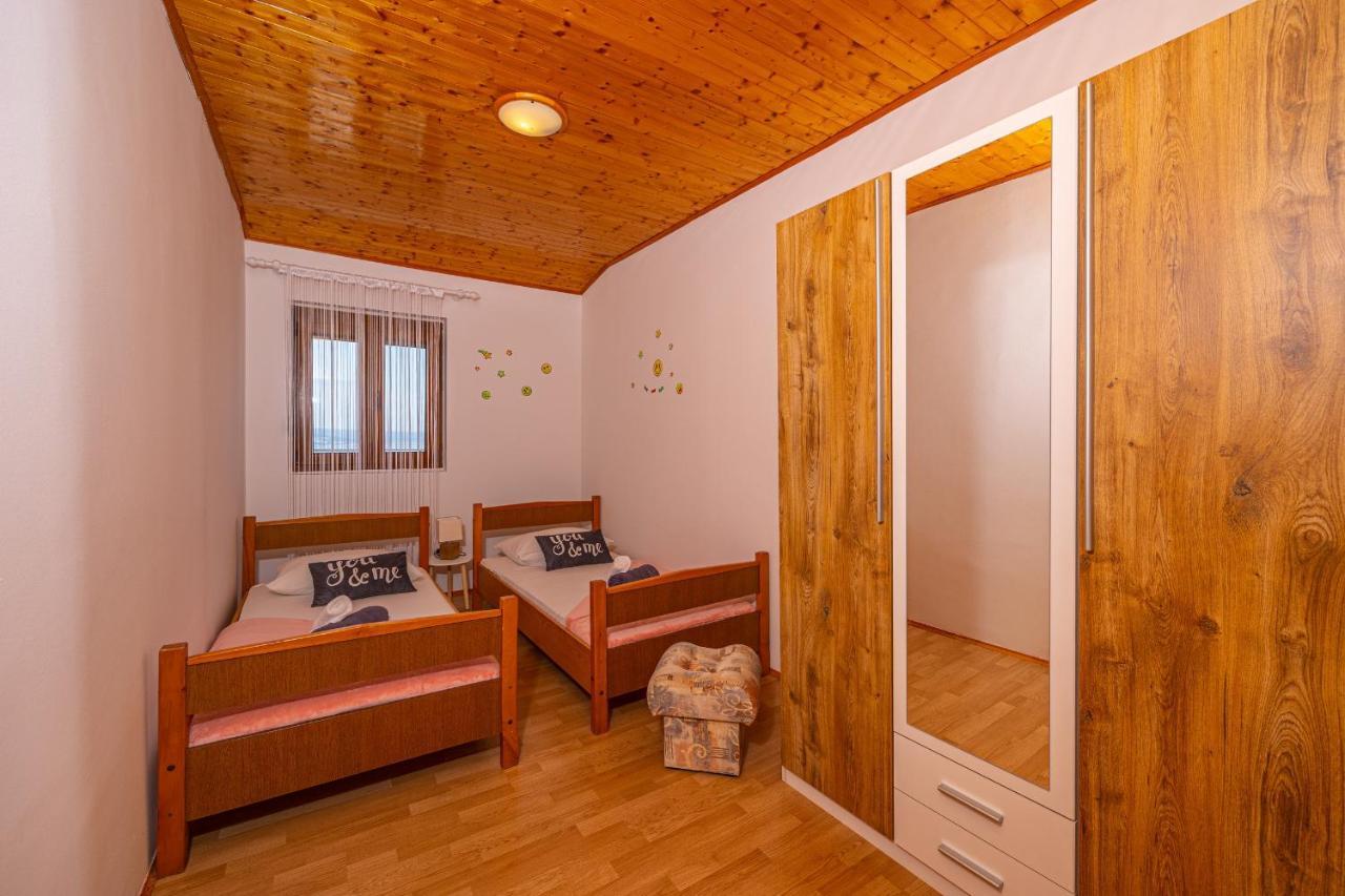 Apartment Stefka *