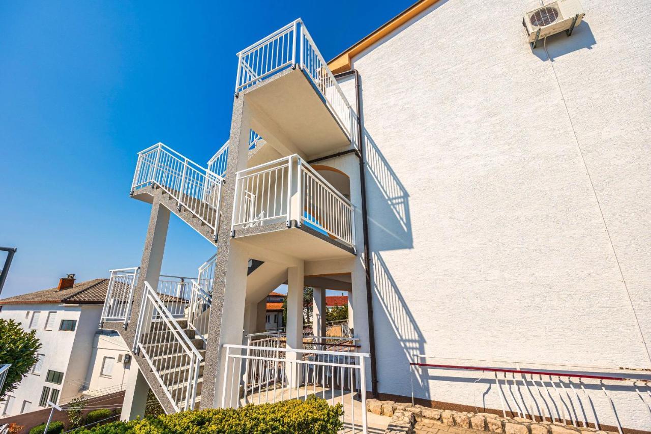 Stefka Apartament Dramalj
